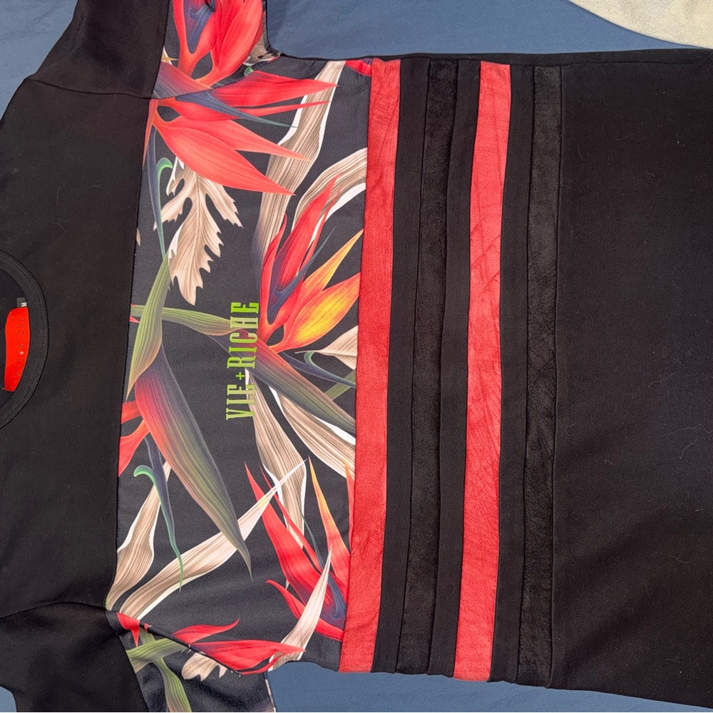 VIE + RICHE Black Shirt with Red Tag - Picture 1 of 2